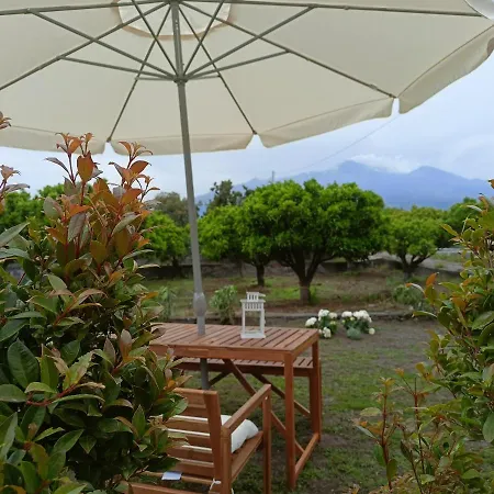 Holiday home Giardino Arancio -