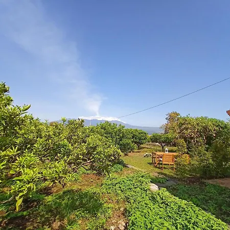 Holiday home Giardino Arancio -