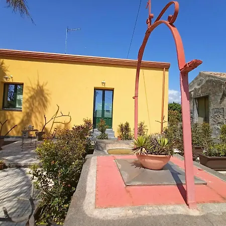 Holiday home Giardino Arancio - *
